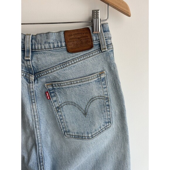 Levi’s Premium Ribcage Flare Light Jeans Size 28 - Picture 8 of 11